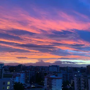 Apartament 18, Bari